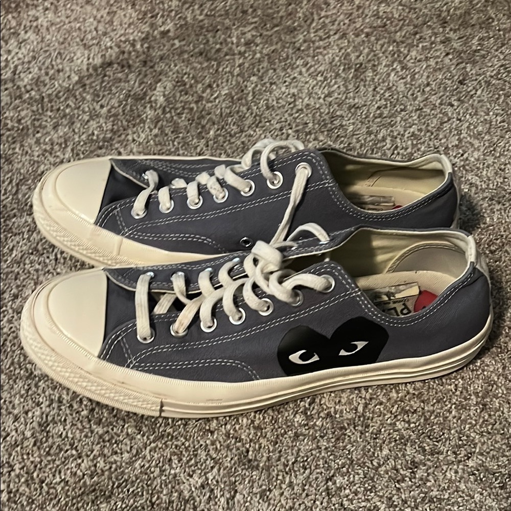 Comme des Garcons PLAY Gray and White Sneakers with Classic Design